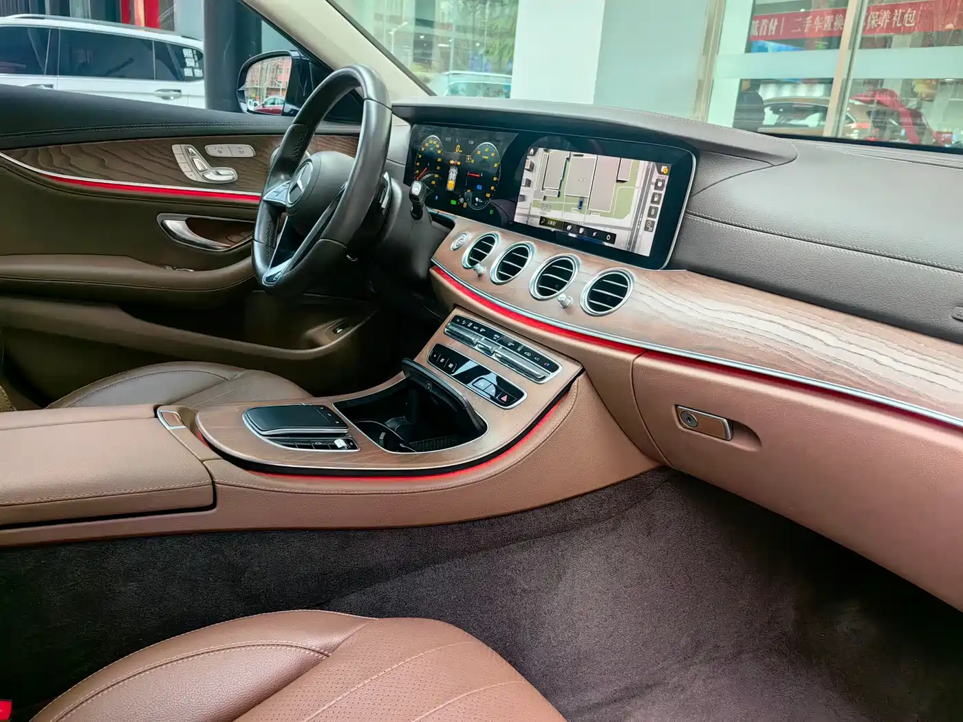 Mercedes-Benz E-Class New Energy 2022 E 350 e L Plug-in Hybrid Sedan фото 10