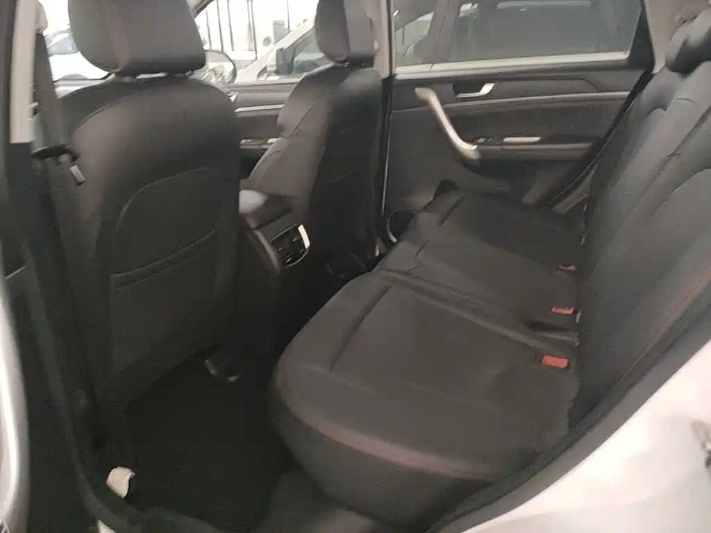 Фото 17 - Haval M6