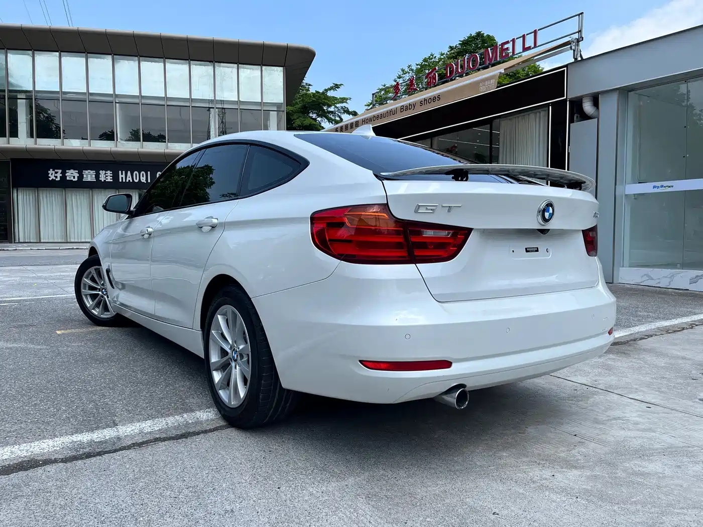 BMW 3 Series GT 2016 320i Fashion Style фото 4