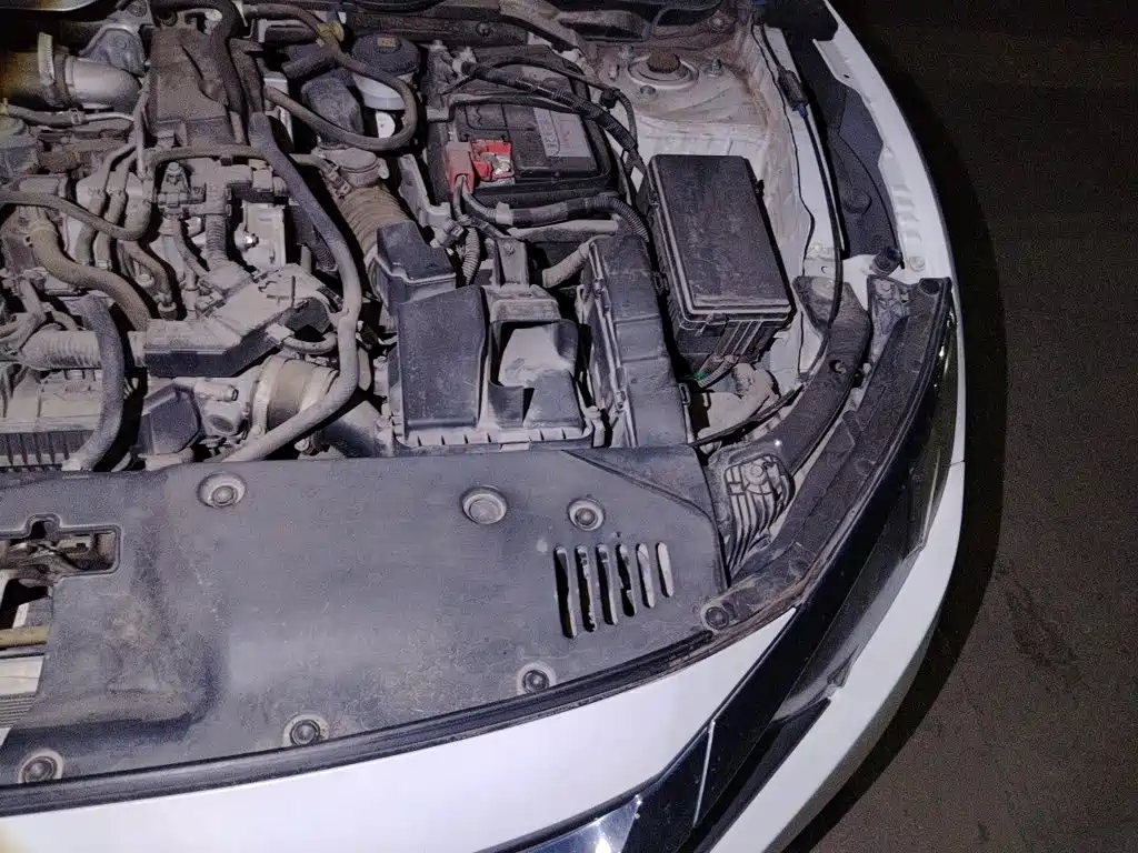 Фото 24 - Honda Civic