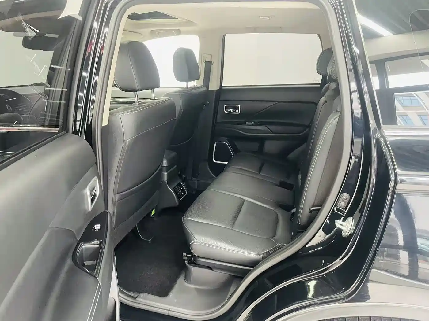 Mitsubishi Outlander 2018 2018 2.0L 2WD Jiale Edition 7-seater