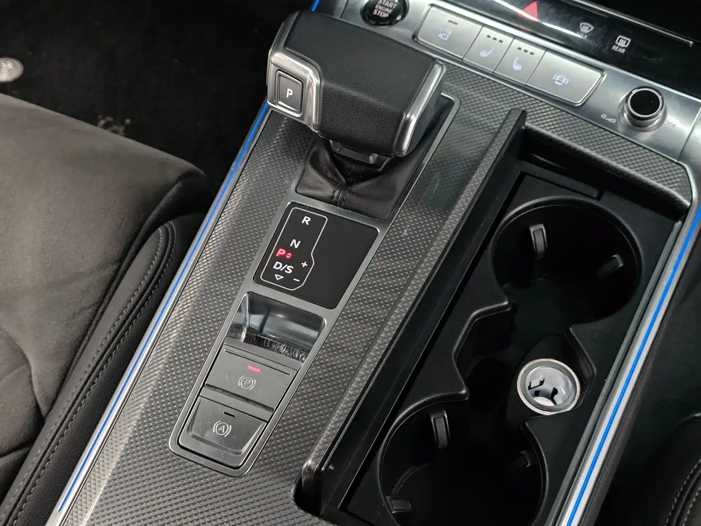 Audi A6L 2024 40 TFSI Luxury Dynamic фото 18