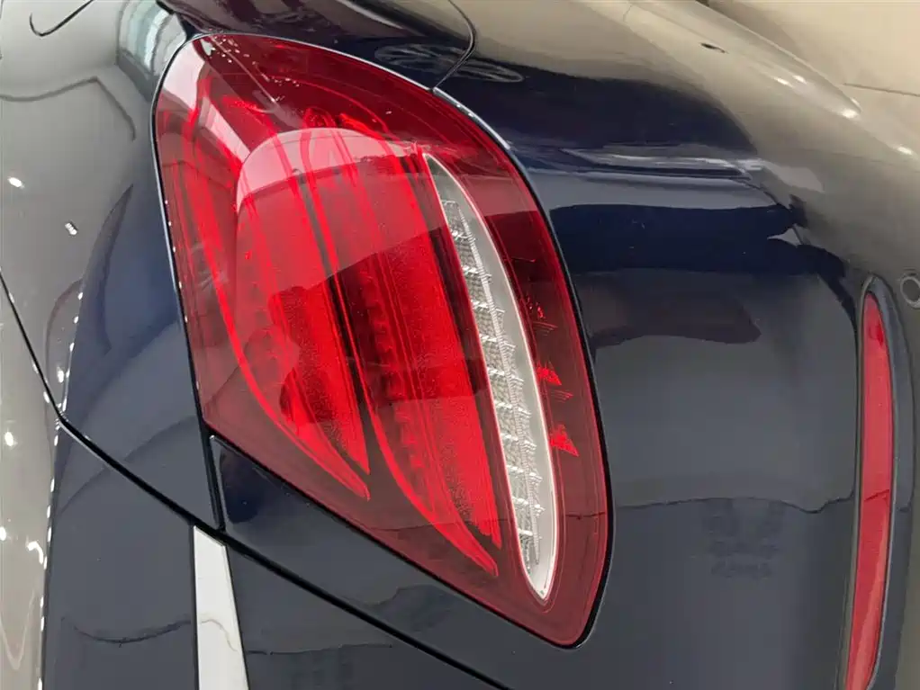 Mercedes-Benz E-Class 2016 E 200 L Sport Type фото 7