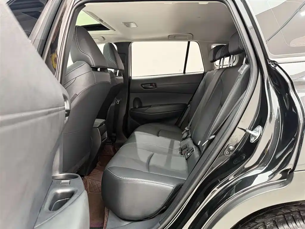 Toyota Frontlander 2024 2.0L CVT Leading Plus Edition фото 17