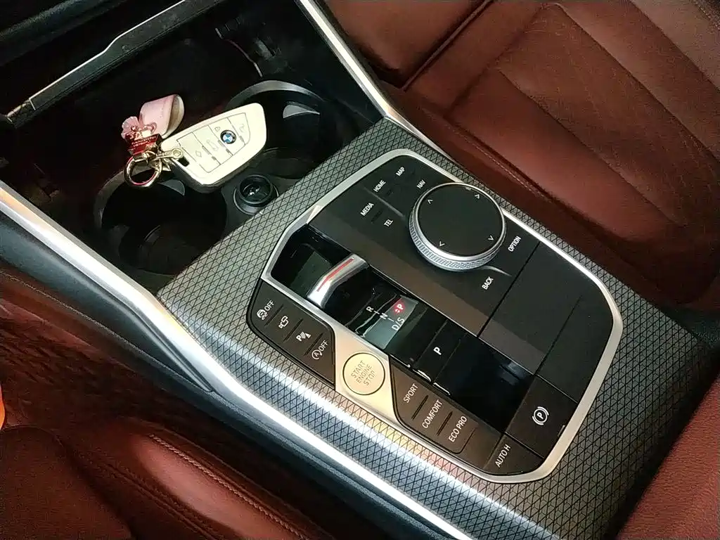 BMW 3 Series 2023 325Li M Sport Black Night Package фото 10