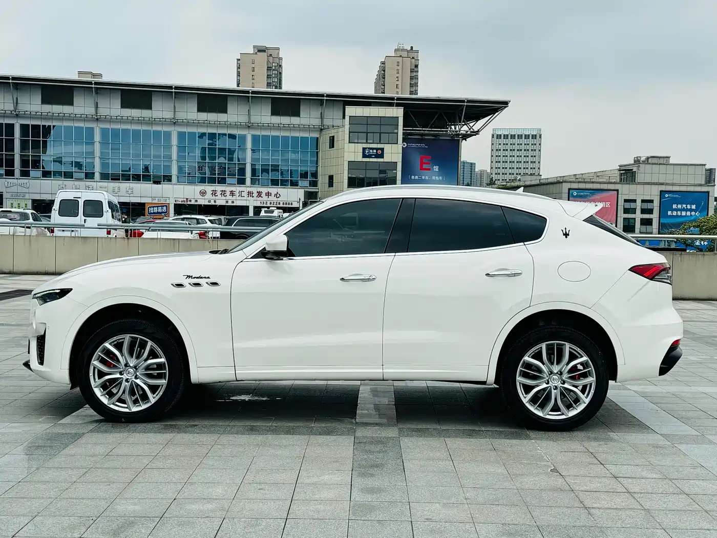 Maserati Levante 2022 3.0T Modena фото 12