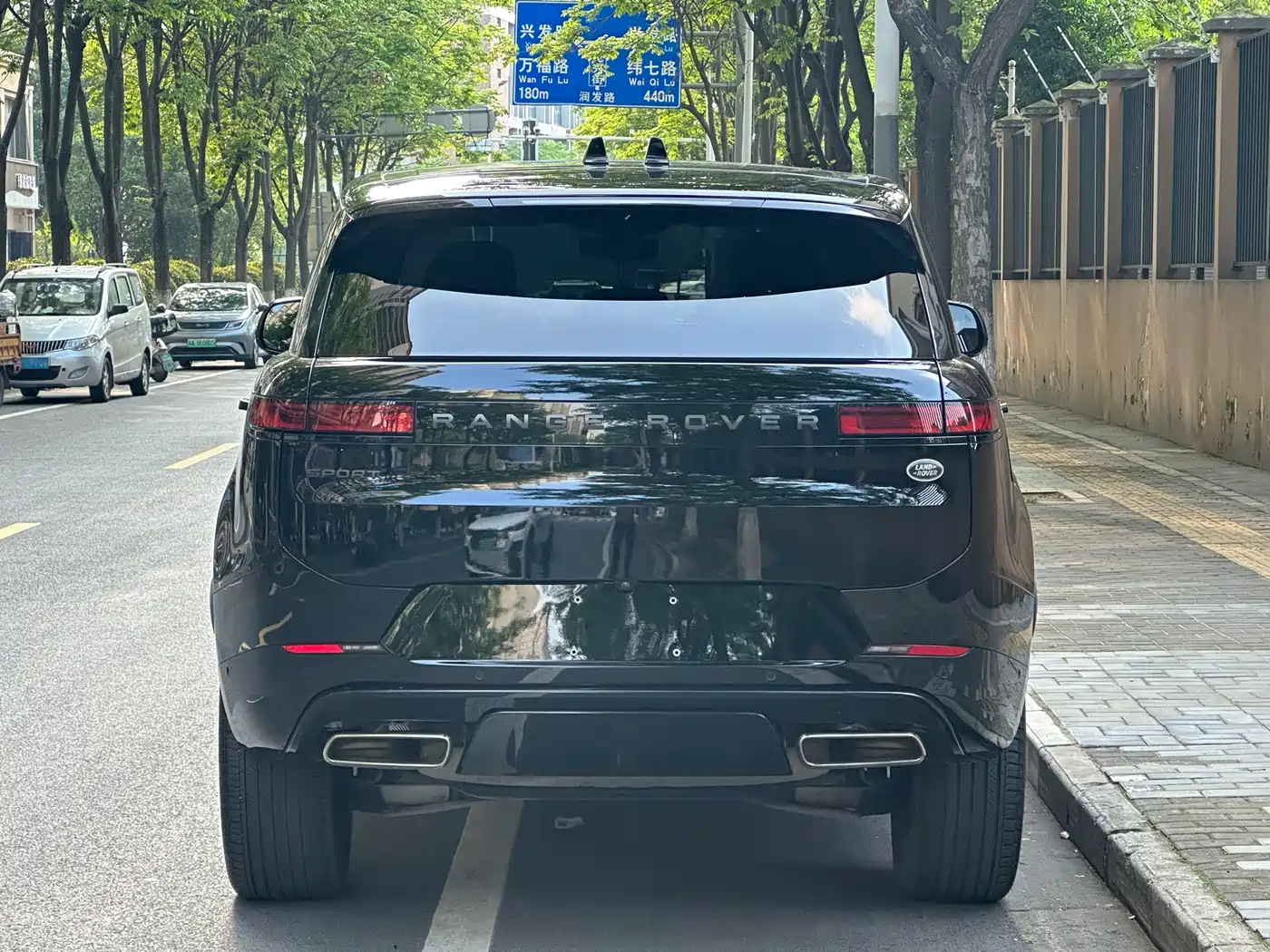 Land Rover Range Rover Sport 2023 400PS Dynamic SE фото 19