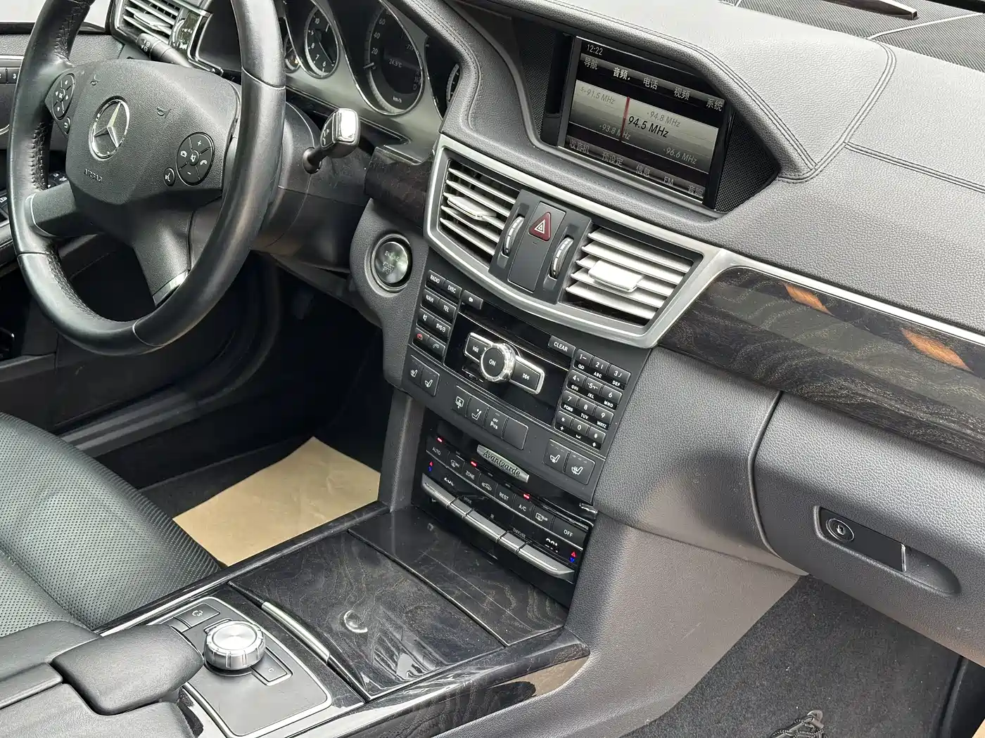 Mercedes-Benz E-Class 2013 E 300 L Fashion Luxury фото 21