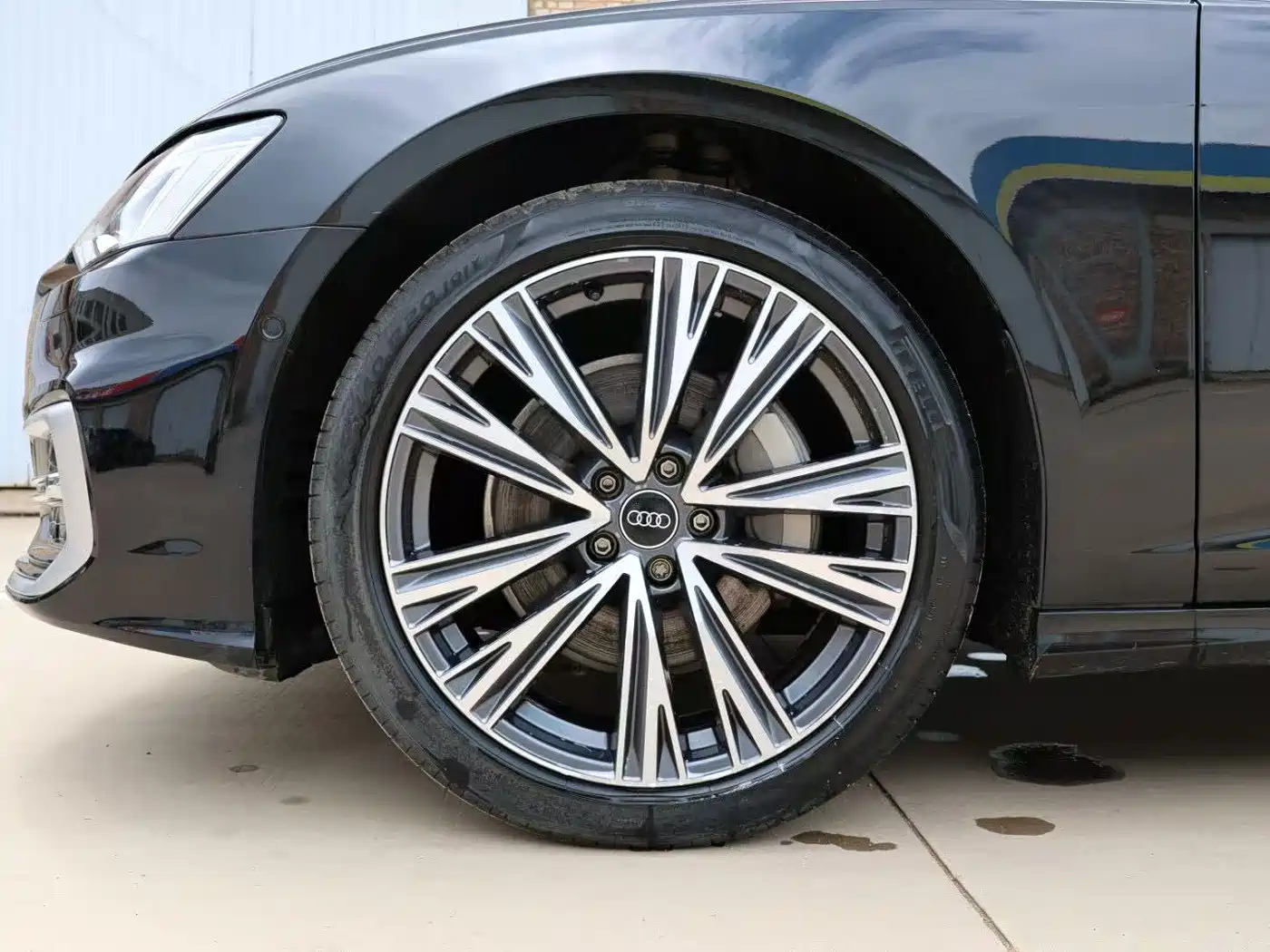 Audi A6L 2024 45 TFSI quattro Premium Dynamic фото 4