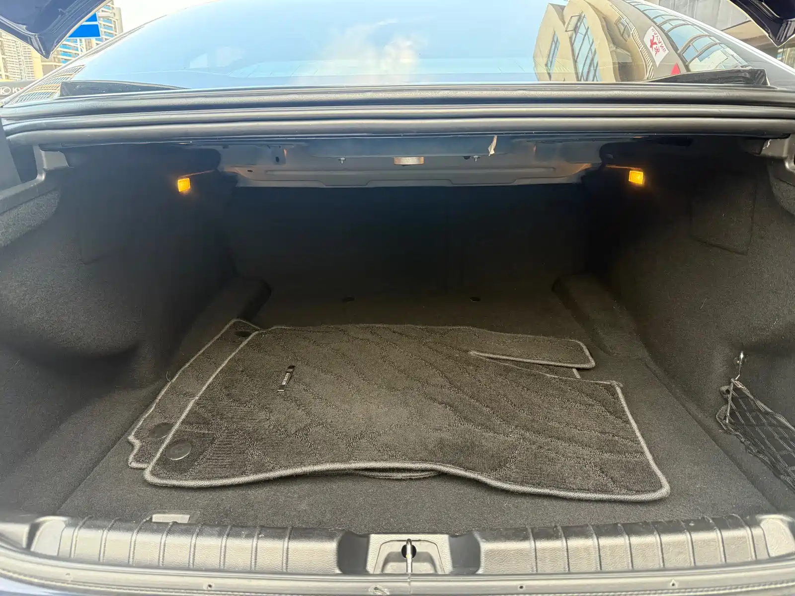 Photo 19 - Maserati Ghibli