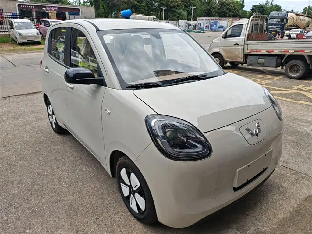 Wuling Motors Hongguang MINIEV 2026 2025 4-Door Advanced