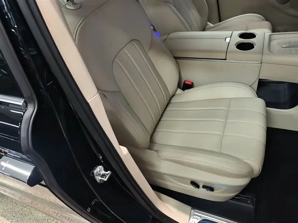 Voyah Auto Voyah Dreamer 2025 Model PHEV 4WD Excellent QianKun Edition фото 20