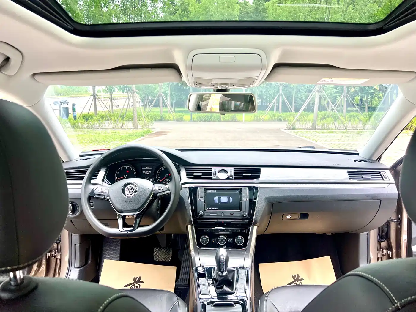 Volkswagen Passat 2017 330TSI DSG Prestige фото 10