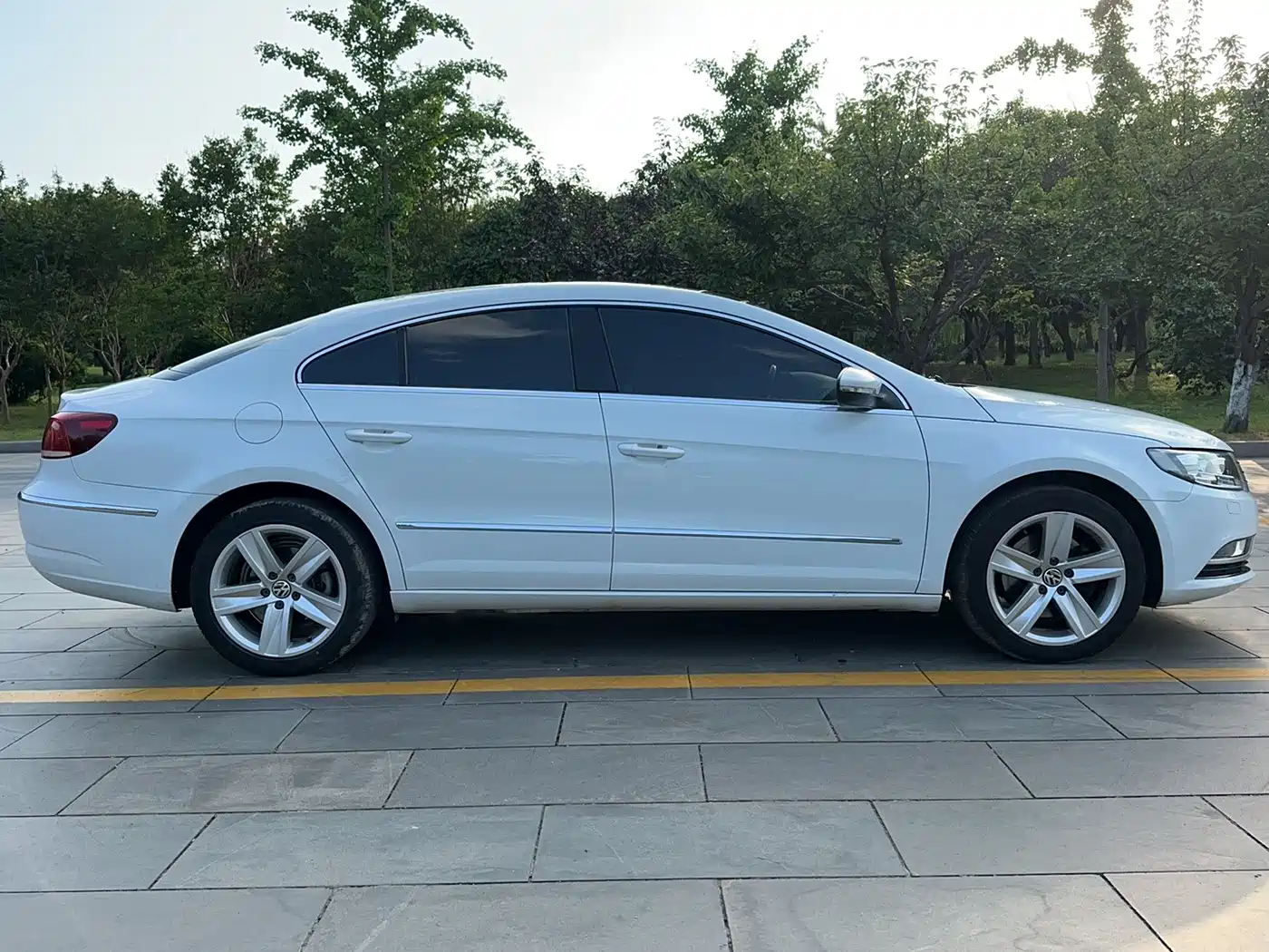 Volkswagen FAW-Volkswagen CC 2013 1.8TSI Premium фото 7