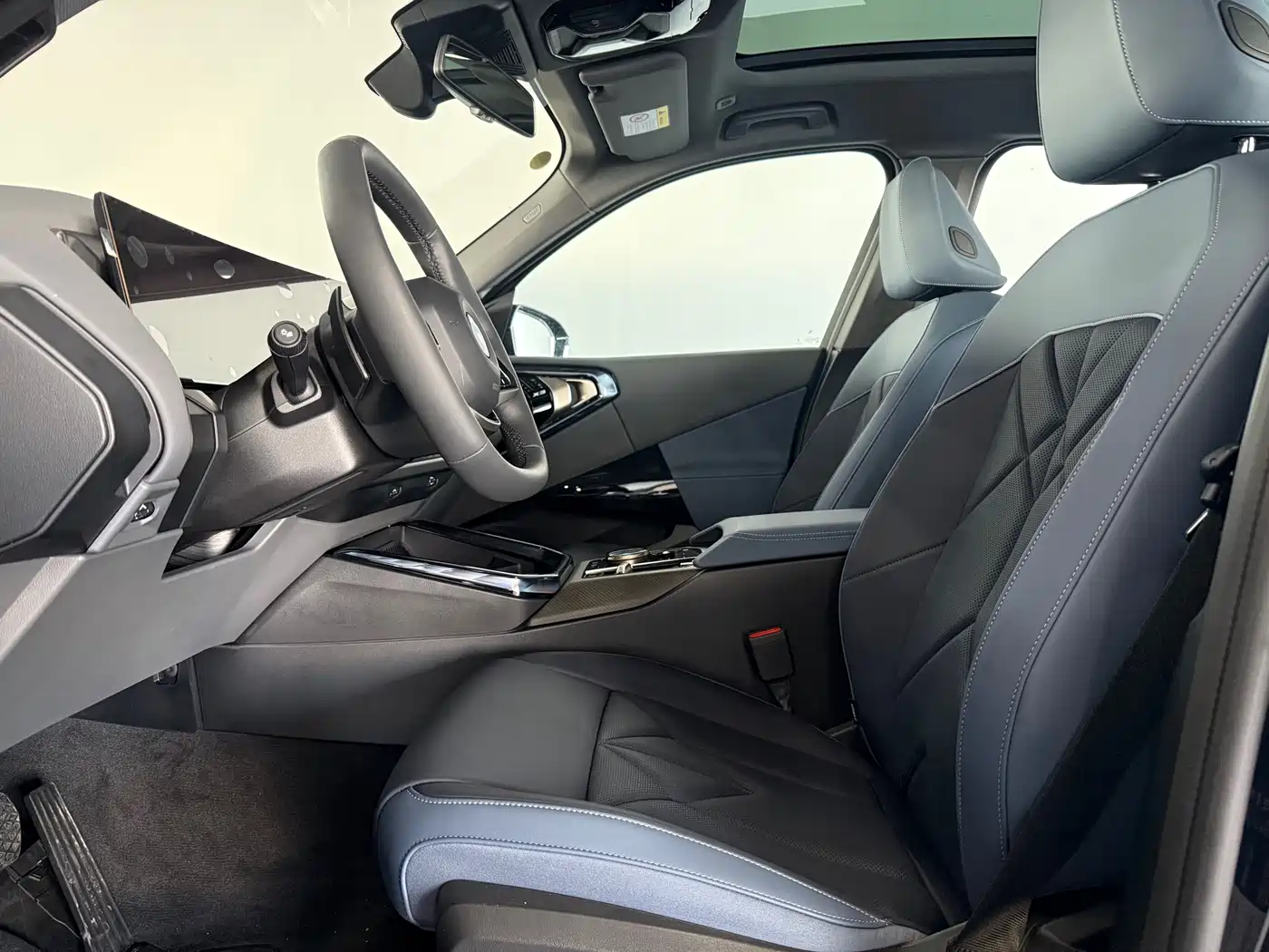 BMW X3 2025 xDrive25L Luxury Package фото 4