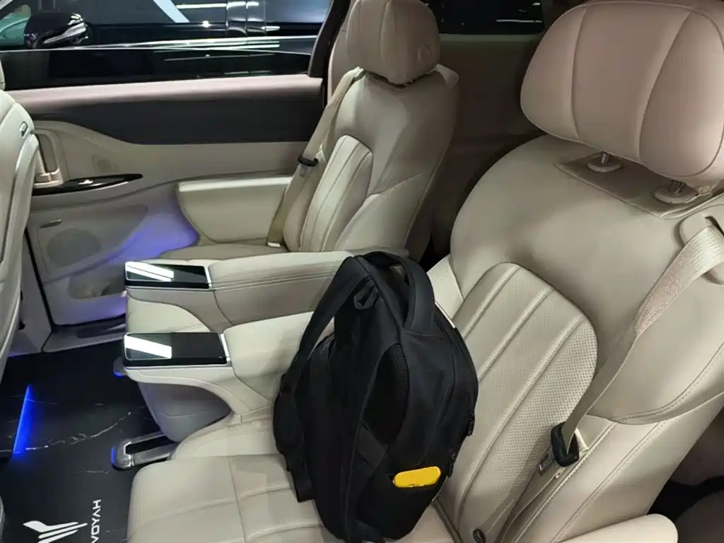 Voyah Auto Voyah Dreamer 2025 Model PHEV 4WD Excellent QianKun Edition фото 13