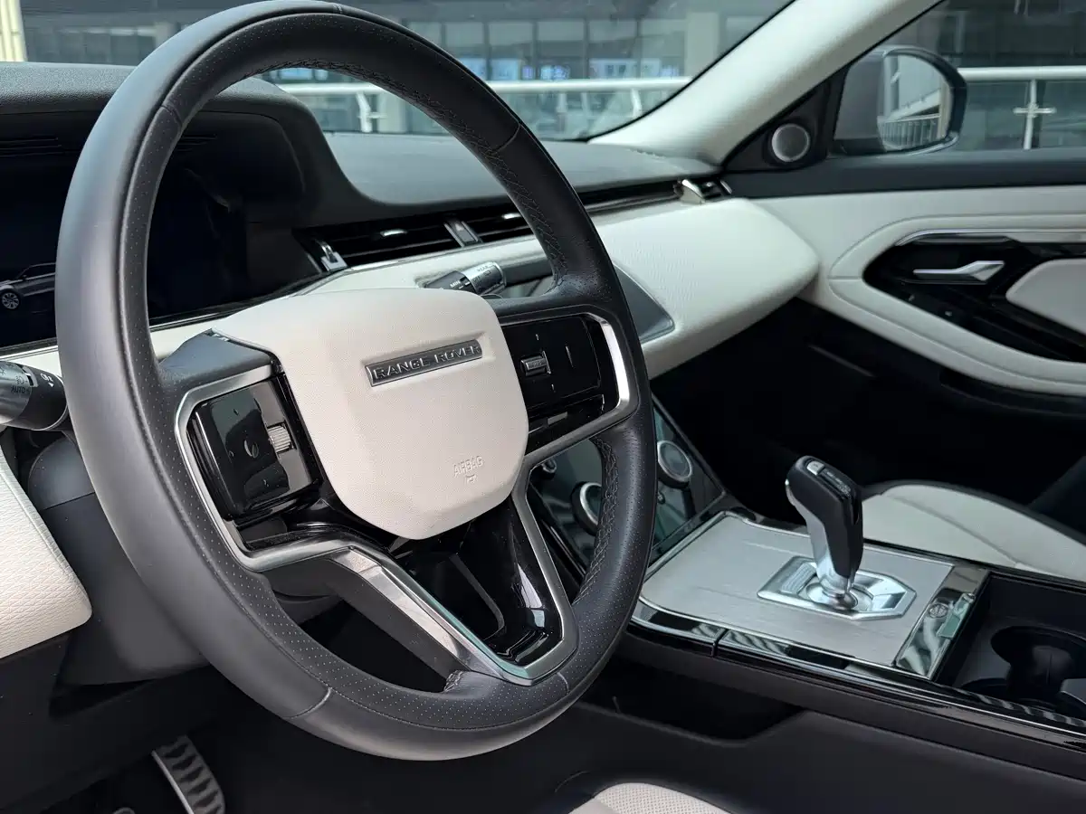 Land Rover Range Rover Evoque 2021 Range Rover Evoque L 249PS R-Dynamic S Performance Edition фото 10