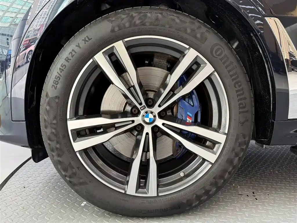 BMW X7 2022 xDrive40i Exclusive M Sport Package фото 8
