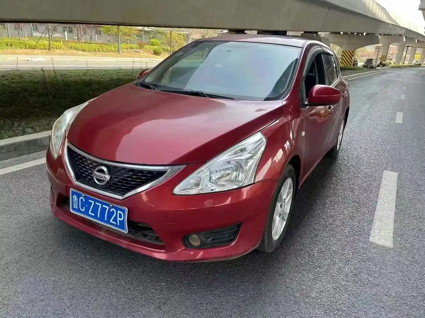 Photo 1 - Nissan Tiida