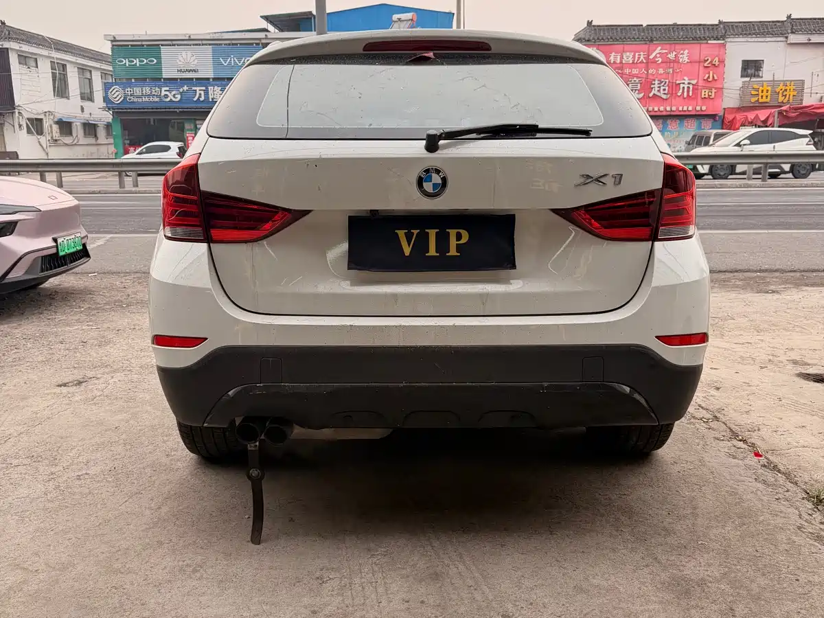 BMW X1 2013 sDrive20i Sport Design Package фото 8
