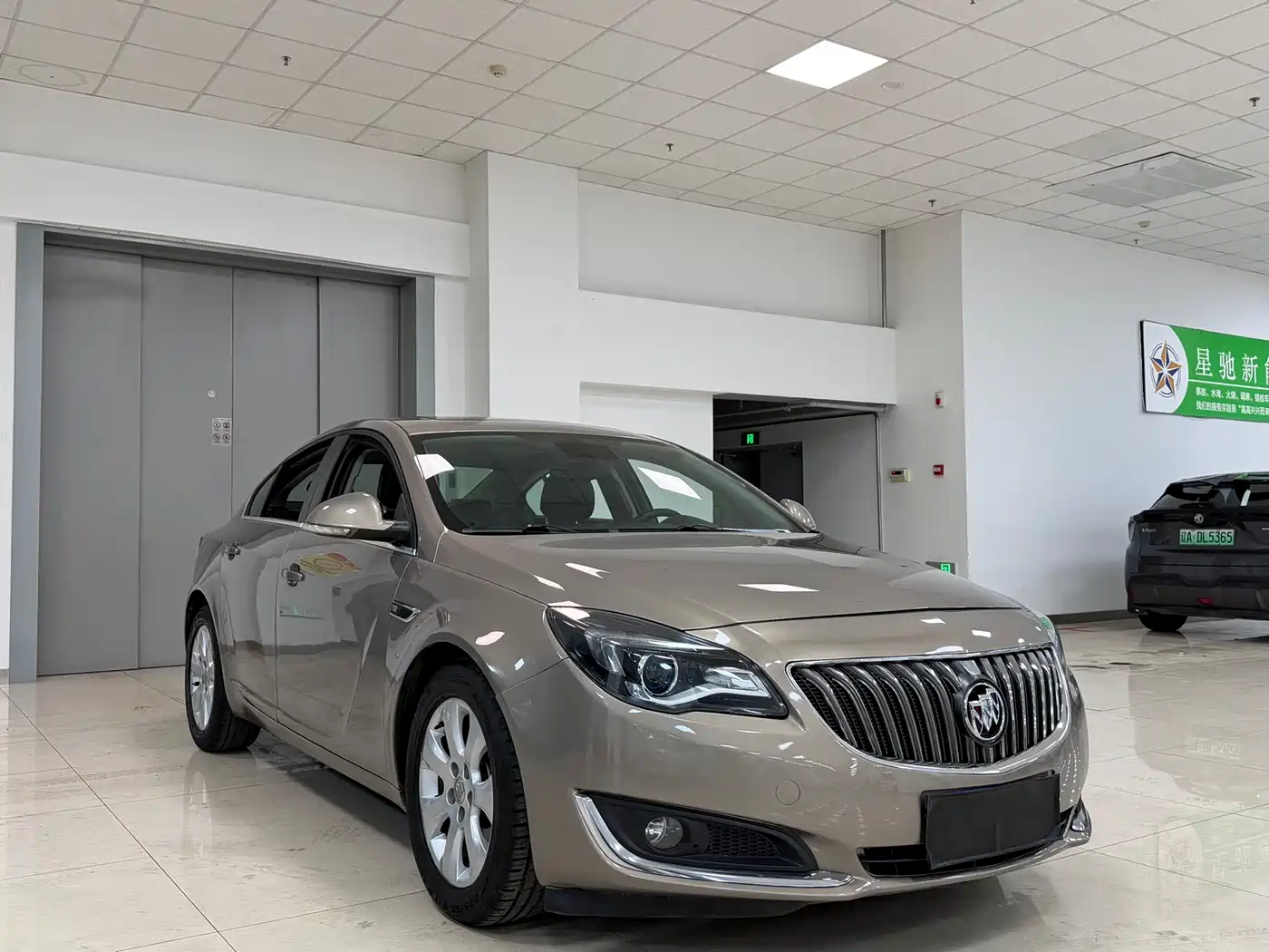 Buick Regal 2014 1.6T Fashion Technology Type фото 3