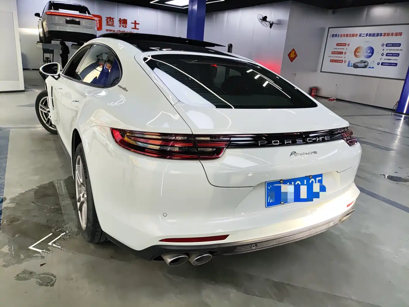 Porsche Panamera 2019 Panamera 4 Executive Long Wheelbase 2.9T фото 4