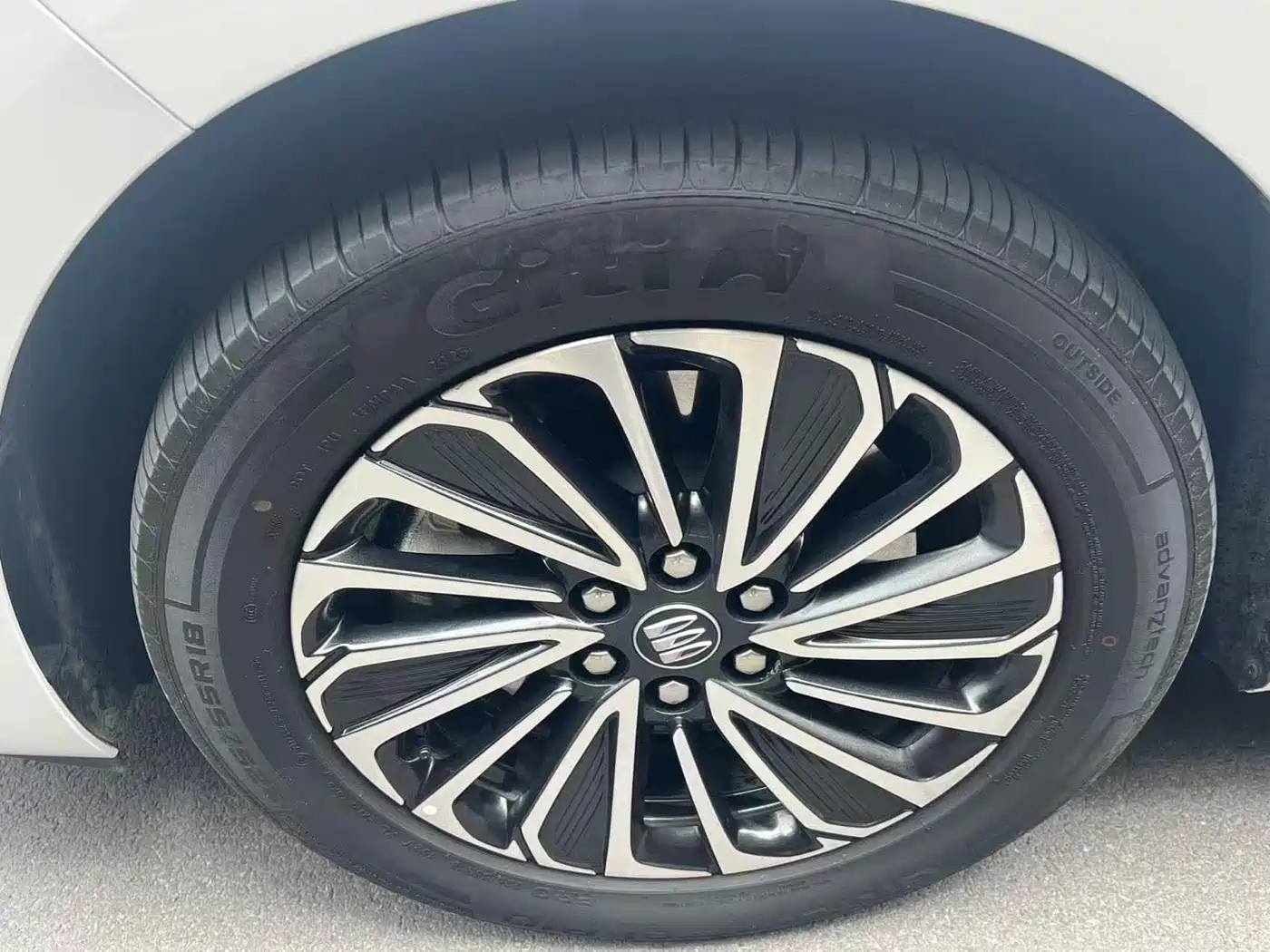 Buick GL8 New Energy 2025 Land Honor Premium Edition 7-Seater фото 6
