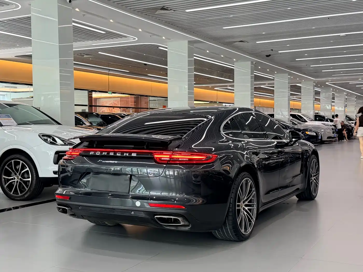 Porsche Panamera 2019 Panamera 2.9T фото 17