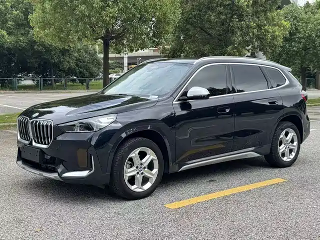 BMW X1 2023 sDrive20Li X Design Package — фото 1