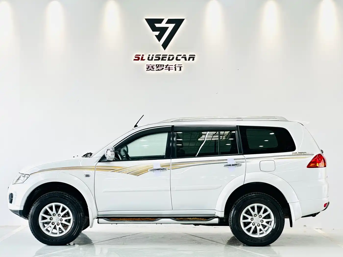 Mitsubishi Pajero Sport 2013 3.0L Automatic 4WD Flagship фото 7