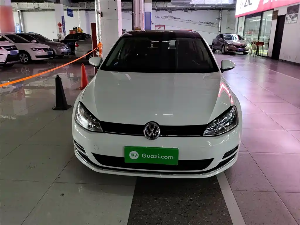 Volkswagen Golf 2015 1.4TSI Automatic Comfort фото 3