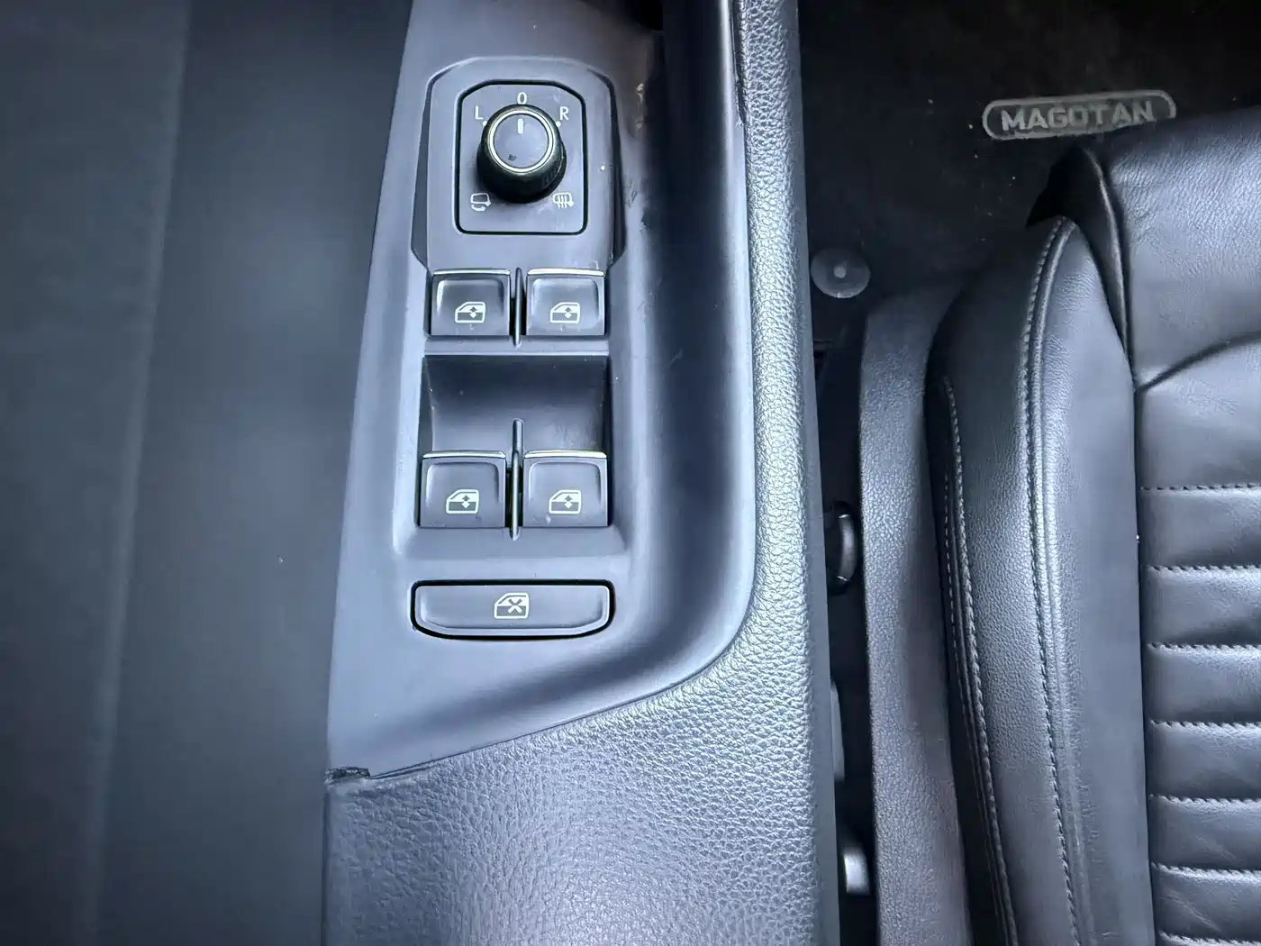 Volkswagen Magotan 2019 330TSI DSG Luxury Class China VI фото 16