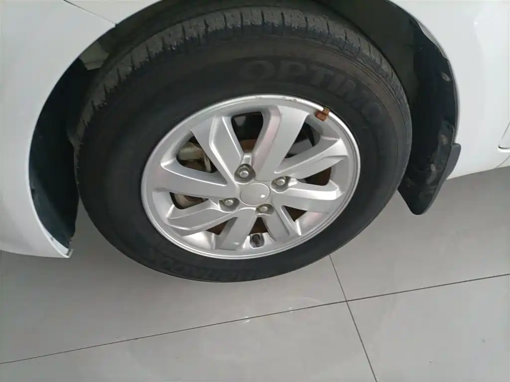 Kia K2 2015 Sedan 1.4L MT GLS фото 23