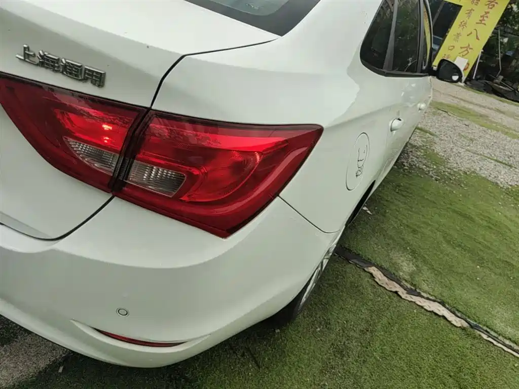 Buick Excelle 2015 15N Automatic Elite фото 8