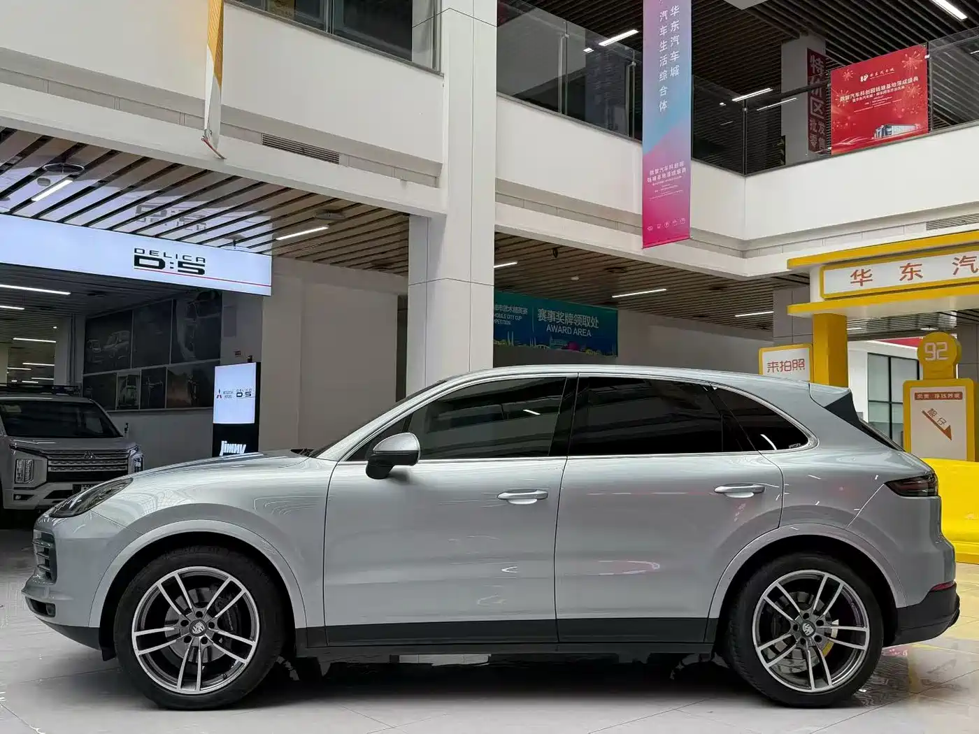 Porsche Cayenne 2022 Cayenne 3.0T Platinum Edition фото 5