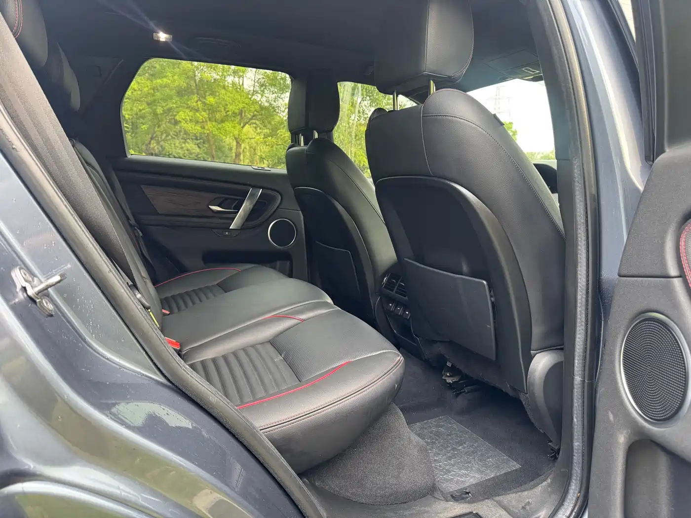 LAND ROVER DISCOVER SPORTS