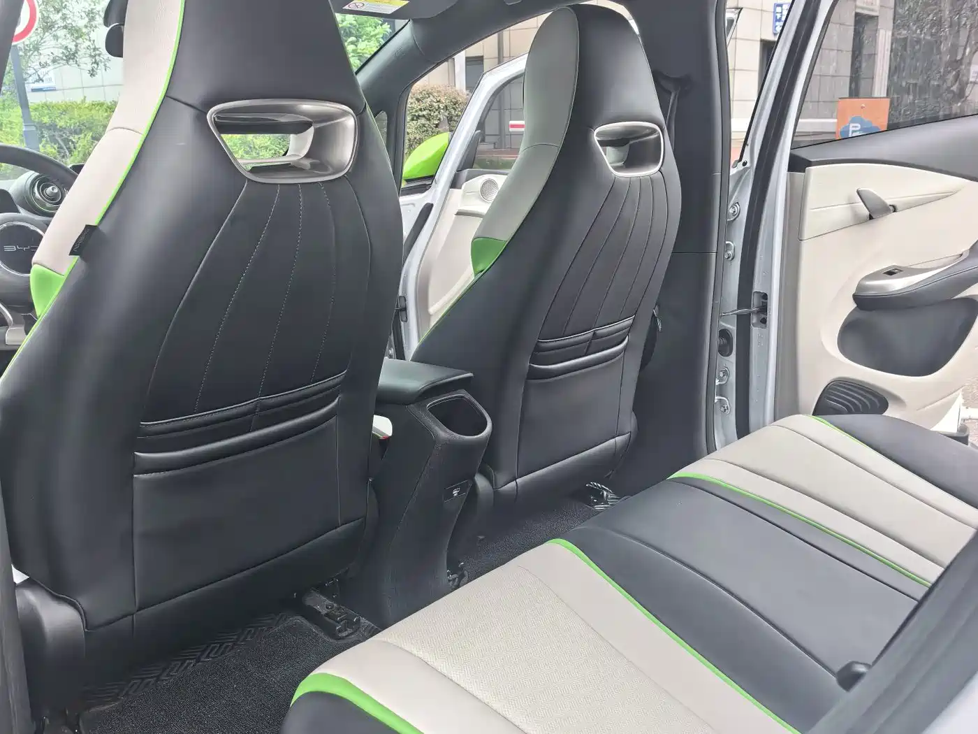 BYD Dolphin 2021 2021 Model 405km Fashion Edition