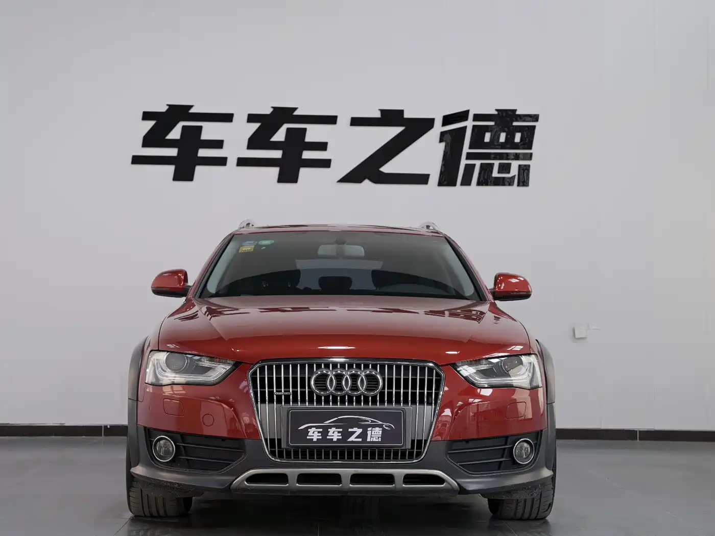 Audi A4 (Import) 2013 40 TFSI allroad quattro Comfort фото 3
