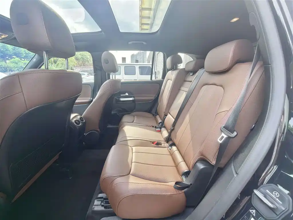 Mercedes-Benz GLB 2024 GLB 200 Fashion фото 6