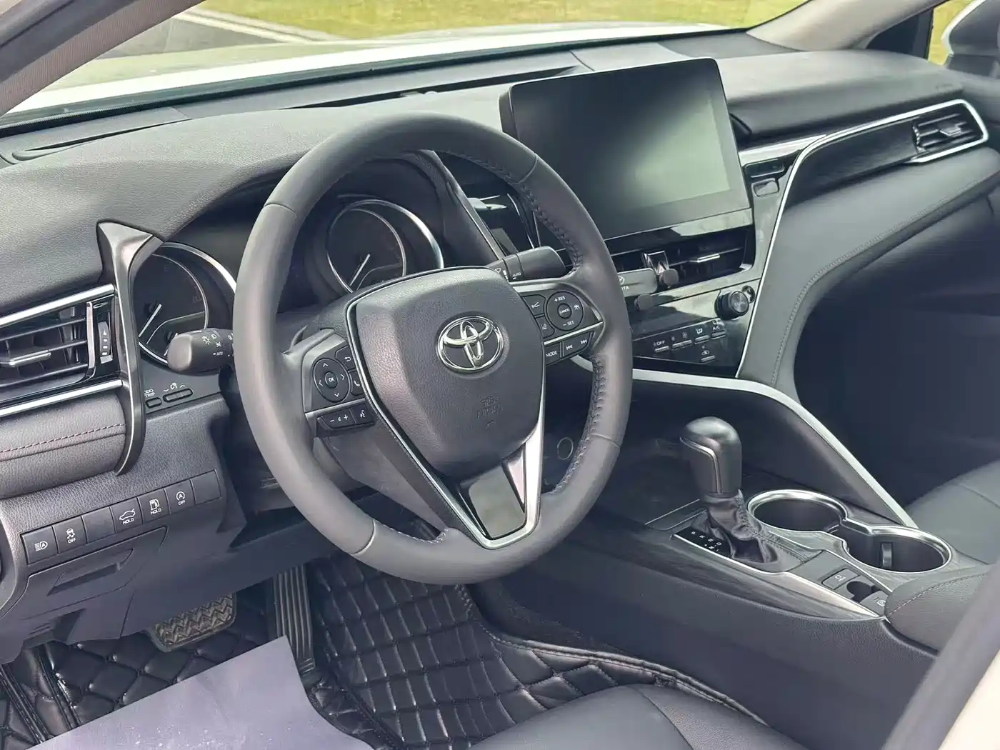 Toyota Camry 2021 2.0G Luxury Edition фото 16
