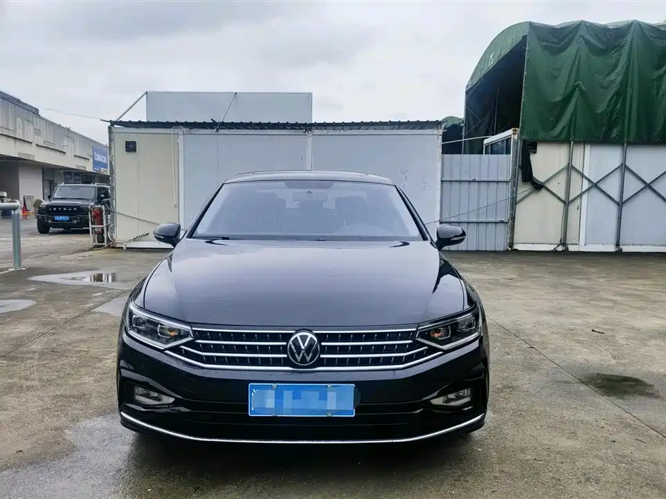 Volkswagen Magotan 2023 2 Million Units Commemorative Edition 280TSI DSG Comfort фото 2