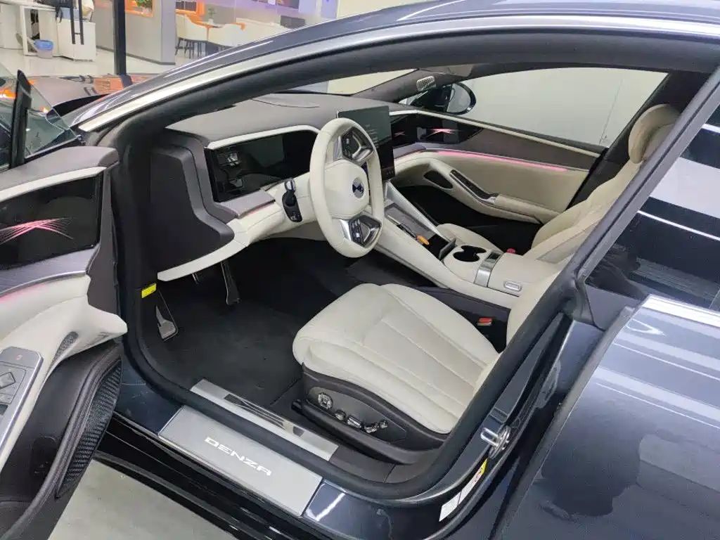 Denza Z9 2025 2024 Model 1100km AWD Max Edition