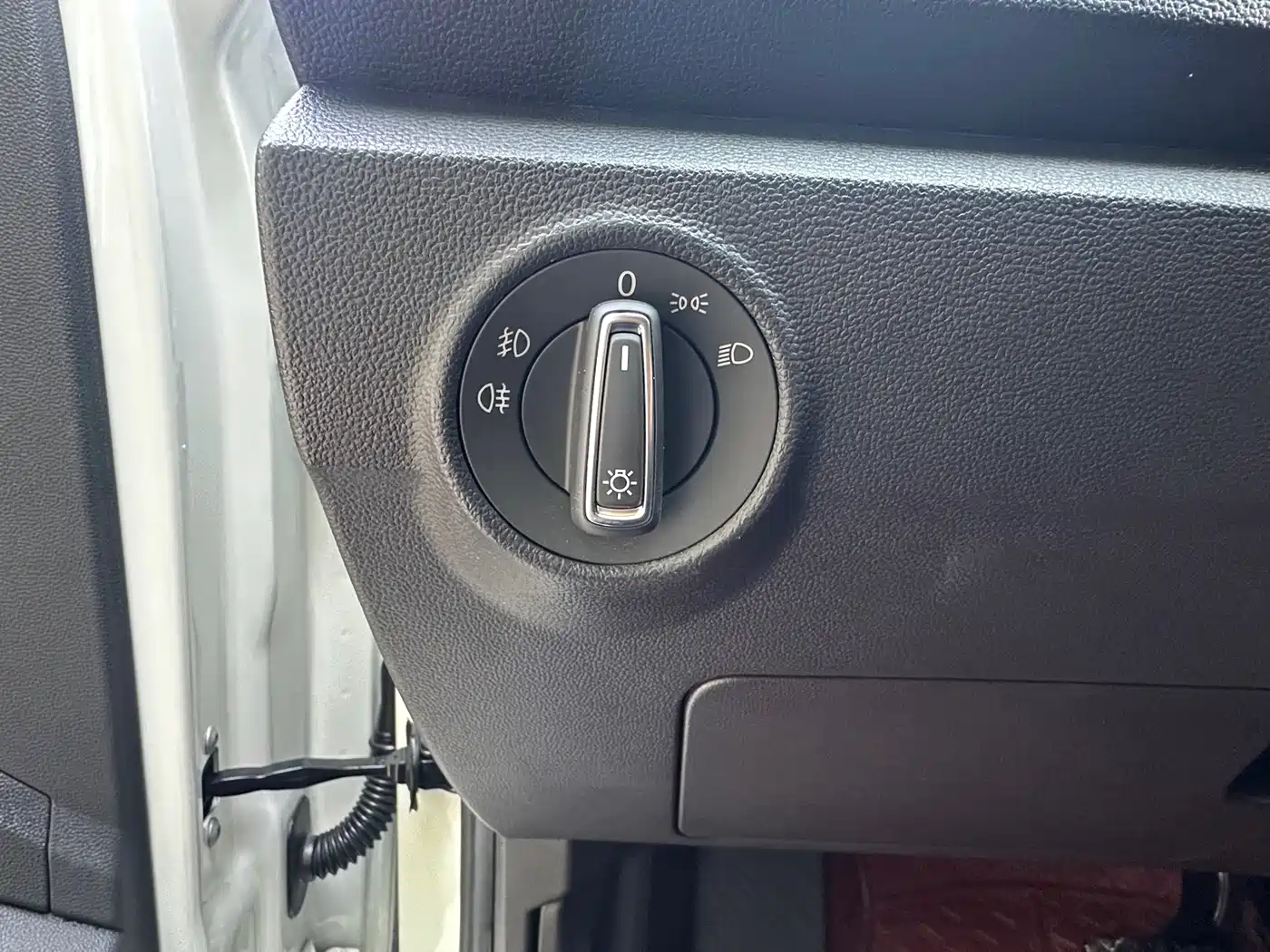 Volkswagen T-ROC 2022 280TSI DSG 2WD Comfort PLUS фото 5