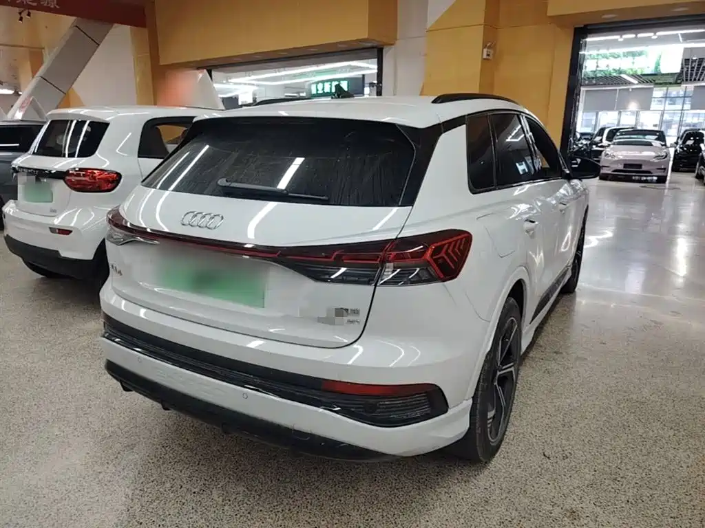 Audi Q4 e-tron 2023 40 e-tron Innovation Edition фото 7