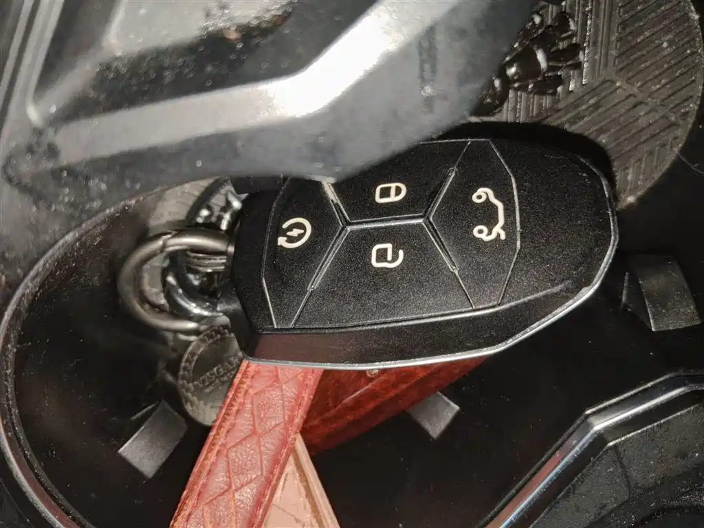 Lynk & Co 01 2019 2.0T 2WD Type Pro Version China V фото 17