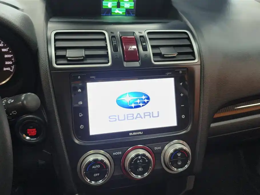Subaru Forester 2015 2.5i Special Commemorative Edition фото 13