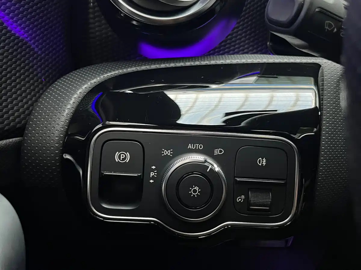 Mercedes-Benz A-Class 2021 A 200 L Sport Sedan Dynamic Type фото 16