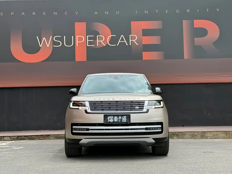 Land Rover Range Rover 2025 3.0 L6 400PS Genesis Extended Wheelbase фото 2