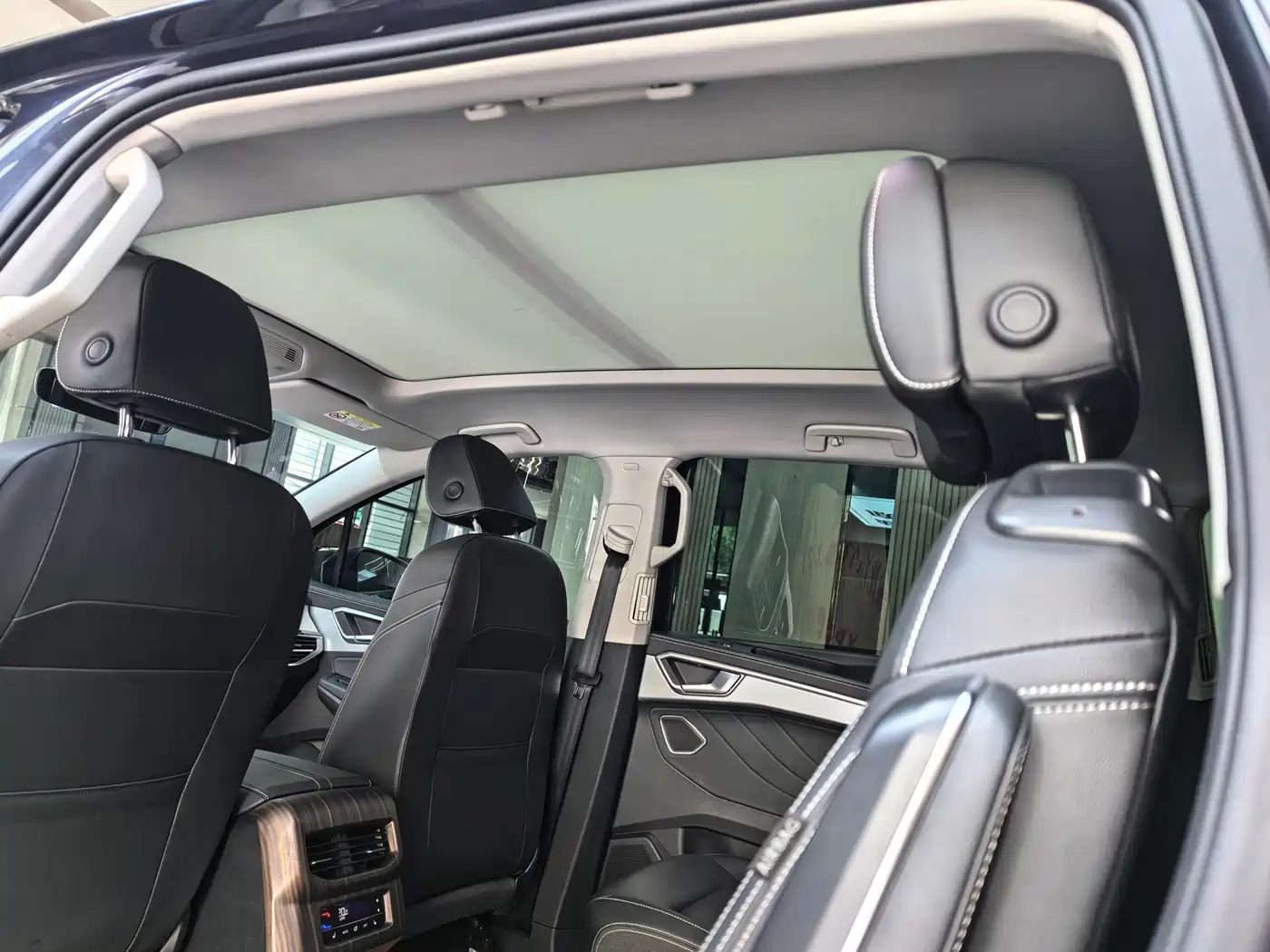 Volkswagen Talagon 2023 Facelift 380TSI 4WD Luxury Premium Pro Edition 6-Seater фото 13
