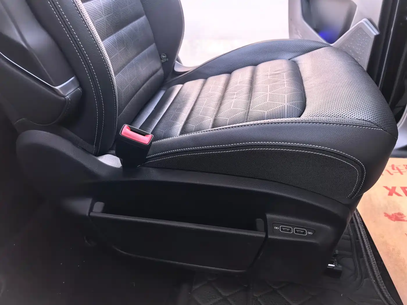 Volkswagen Talagon 2023 Facelift 380TSI 4WD Luxury Premium Pro Edition 6-Seater фото 21